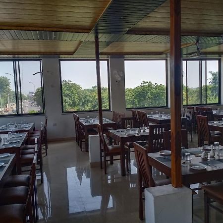 Hotel Paradise Inn Udaipur Eksteriør bilde