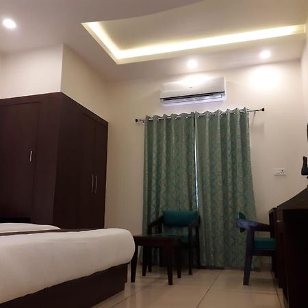 Hotel Paradise Inn Udaipur Eksteriør bilde