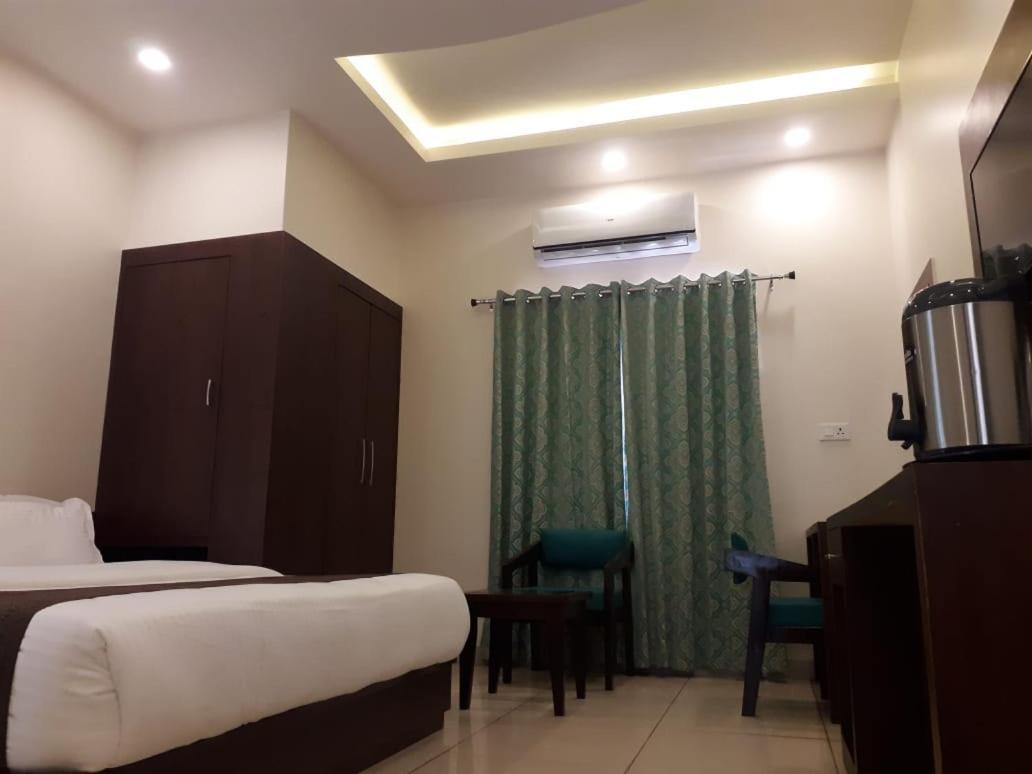 Hotel Paradise Inn Udaipur Eksteriør bilde
