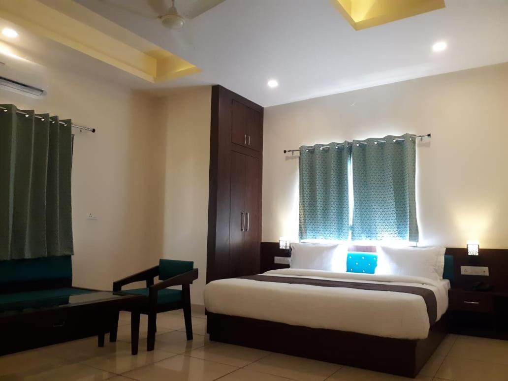 Hotel Paradise Inn Udaipur Eksteriør bilde